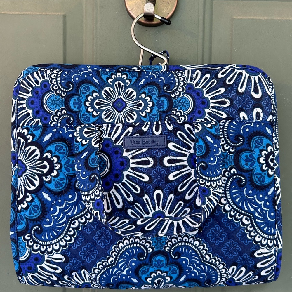 Vera Bradley Blue & White Floral Hanging Travel Cosmetic Bag